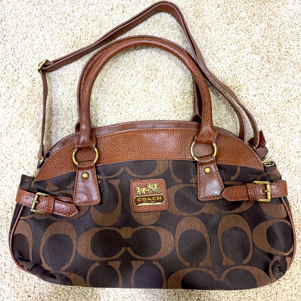1979s vintage coach shoulder bag